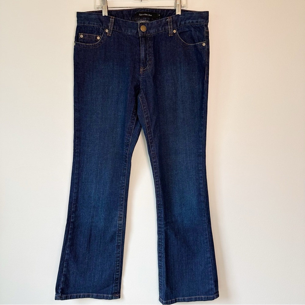 Calvin Klein Jeans Women’s NWT Low Rise Flare Mid Dark Wash Western Jeans, 10